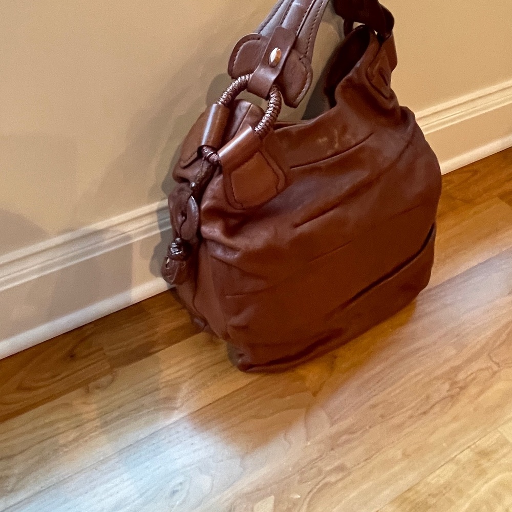 Nuti handbag
